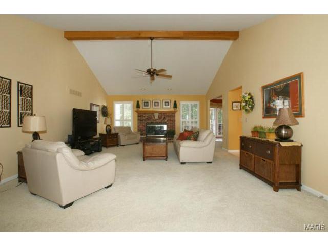 2409 Maple Tree Dr, Saint Charles, MO 63303 photo 4