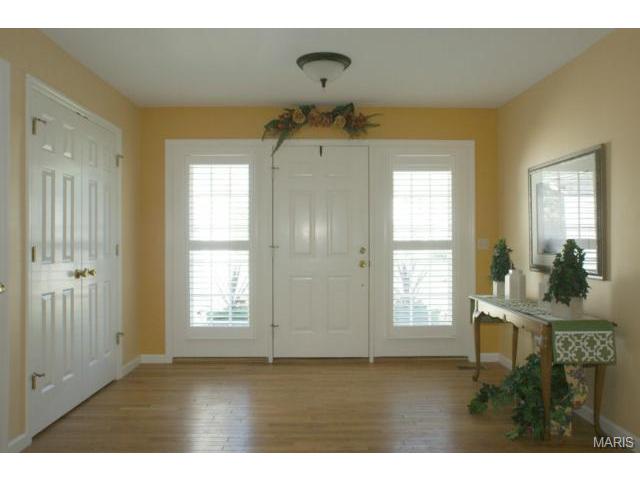 2409 Maple Tree Dr, Saint Charles, MO 63303 photo 3