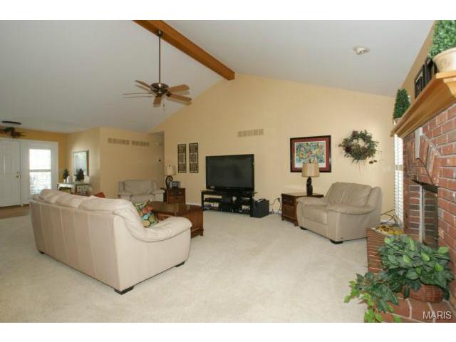 2409 Maple Tree Dr, Saint Charles, MO 63303 photo 6
