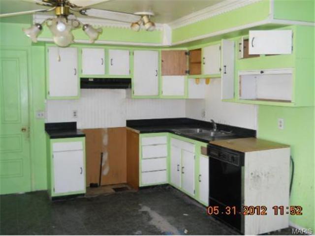 615 Peruque Dr, O'fallon, MO 63366 photo 4