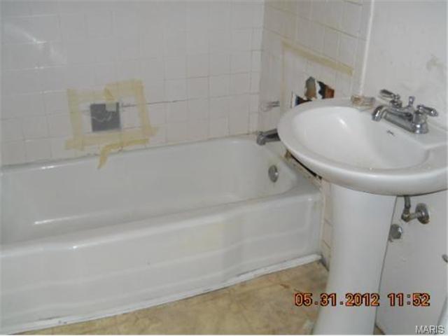 615 Peruque Dr, O'fallon, MO 63366 photo 9
