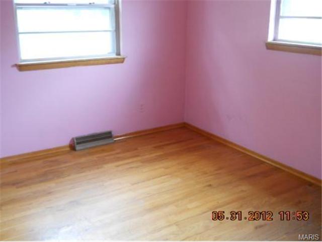615 Peruque Dr, O'fallon, MO 63366 photo 6