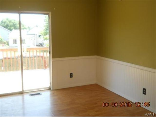 6 Moselle Ct, O'fallon, MO 63368 photo 2