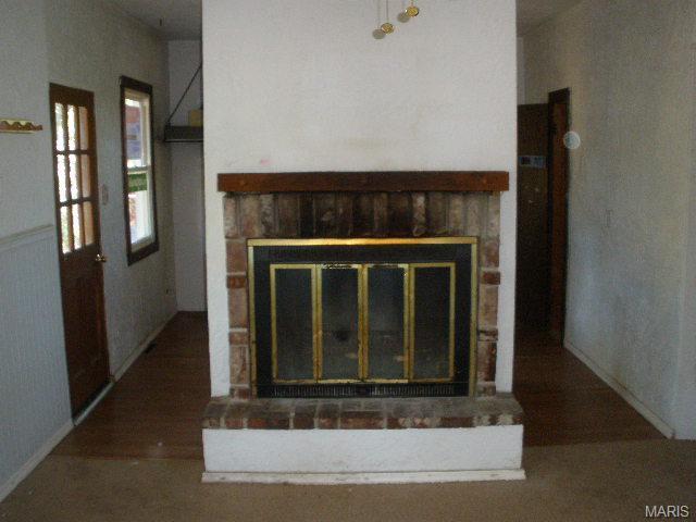 310 Crest Dr, Ballwin, MO 63021 photo 2