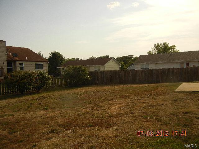 120 E Towerwood, O'fallon, MO 63366 photo 3