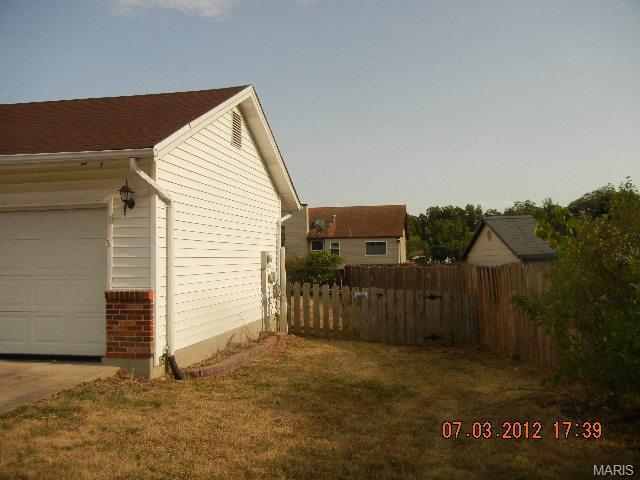 120 E Towerwood, O'fallon, MO 63366 photo 2