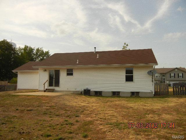 120 E Towerwood, O'fallon, MO 63366 photo 4