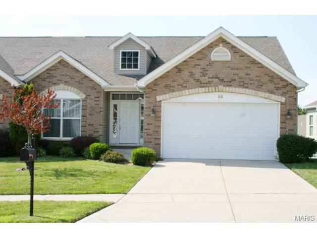 68 Hampton Pl, Saint Charles, MO 63303 photo 1