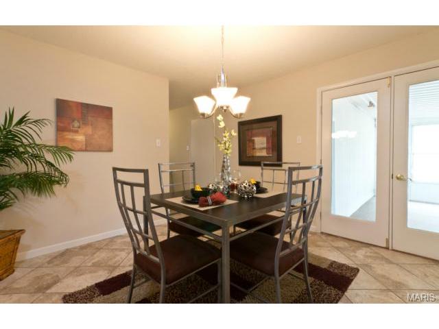 110 Sandy Crk, O'fallon, MO 63366 photo 4