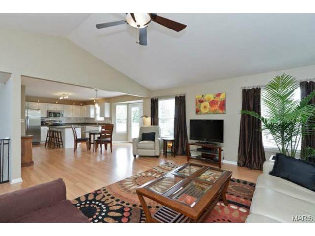 1420 Soaring Eagle Dr, O'fallon, MO 63366 photo 4