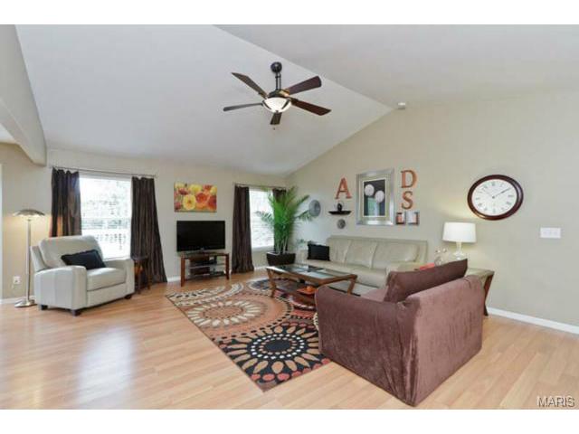 1420 Soaring Eagle Dr, O'fallon, MO 63366 photo 3