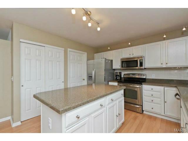 1420 Soaring Eagle Dr, O'fallon, MO 63366 photo 11