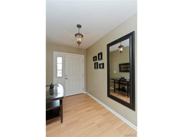 1420 Soaring Eagle Dr, O'fallon, MO 63366 photo 2