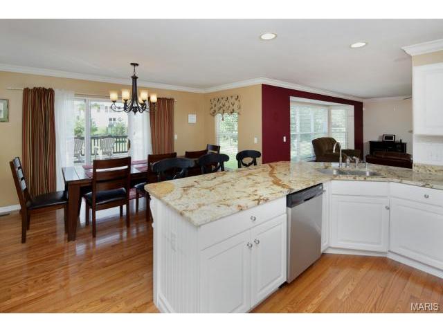 1056 Turtle Creek Dr, O'fallon, MO 63366 photo 6