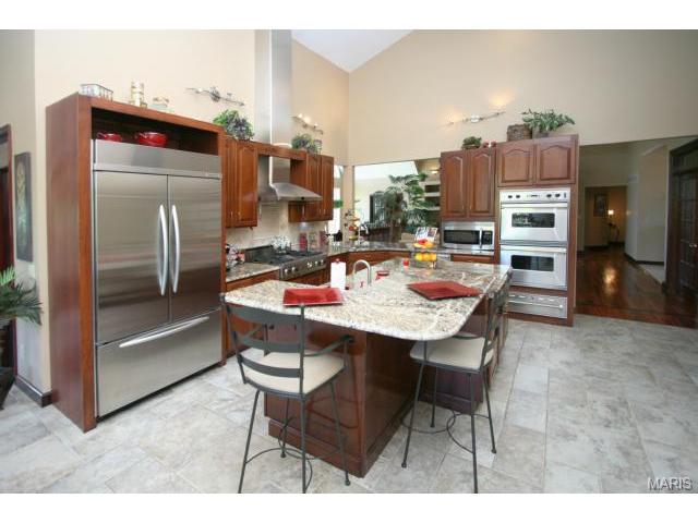 102 Glendalough Ln, Weldon Spring, MO 63304 photo 3
