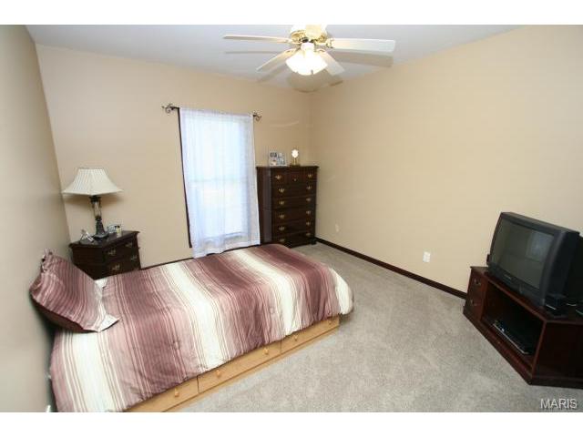 102 Glendalough Ln, Weldon Spring, MO 63304 photo 26