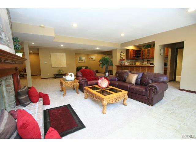 102 Glendalough Ln, Weldon Spring, MO 63304 photo 9