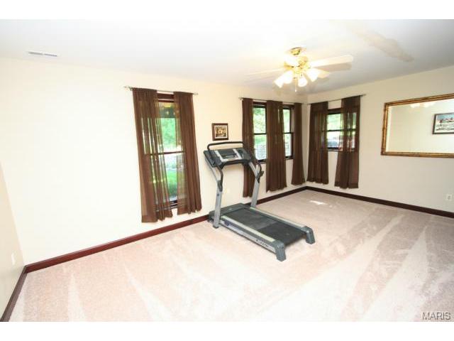 102 Glendalough Ln, Weldon Spring, MO 63304 photo 24