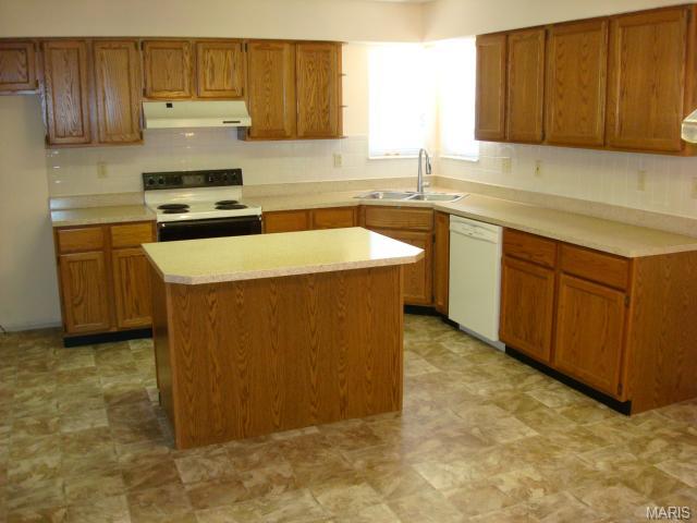 33 President Dr, O'fallon, MO 63368 photo 16