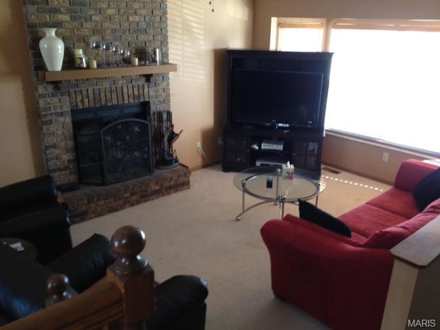 29 Jacqueline Cir, O'fallon, MO 63368 photo 2