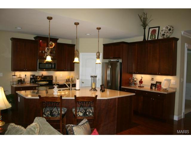 813 Kingsgate, O'fallon, MO 63368 photo 1