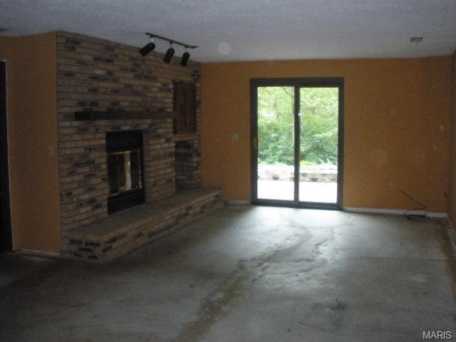 29 Treebeard Cir, Saint Charles, MO 63303 photo 9