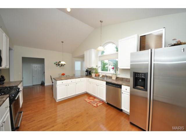 720 Rolling Wind Dr, O'fallon, MO 63368 photo 6