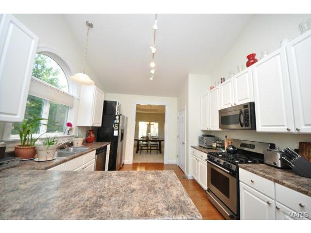 720 Rolling Wind Dr, O'fallon, MO 63368 photo 5
