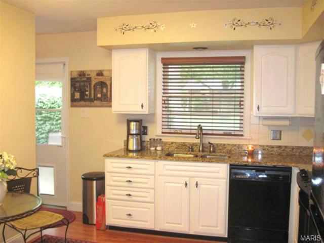 2900 Cypress Dr, Saint Charles, MO 63301 photo 9