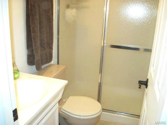 2900 Cypress Dr, Saint Charles, MO 63301 photo 12