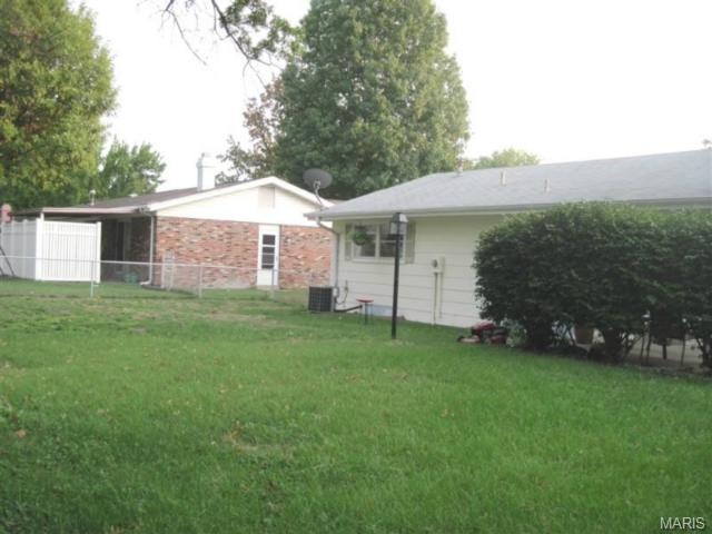 2900 Cypress Dr, Saint Charles, MO 63301 photo 28