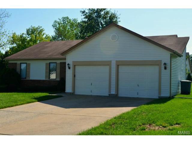 238 Surrey Ct, O'fallon, MO 63366 photo 1
