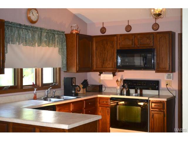 238 Surrey Ct, O'fallon, MO 63366 photo 17