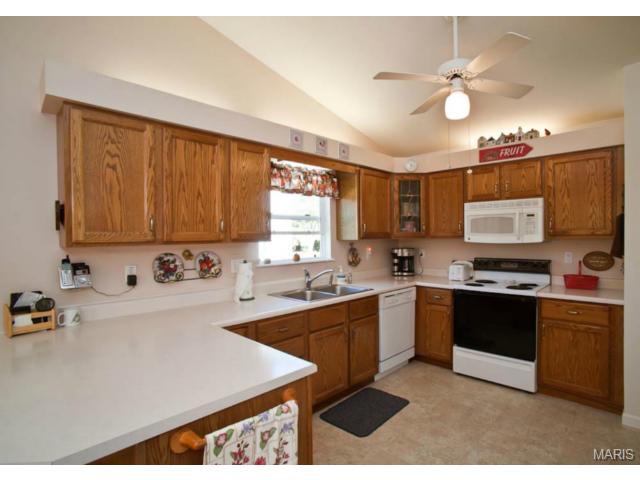 656 Emge Rd, O'fallon, MO 63366 photo 10