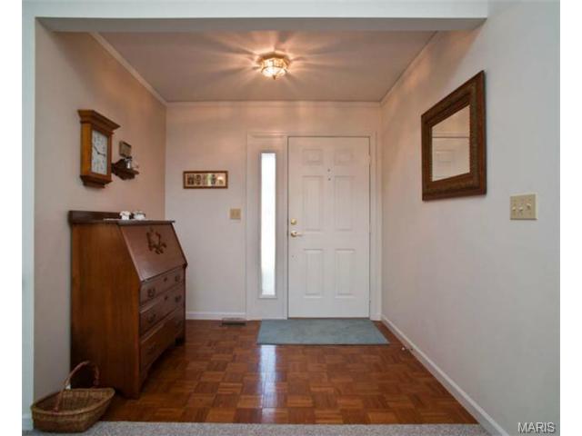 656 Emge Rd, O'fallon, MO 63366 photo 4