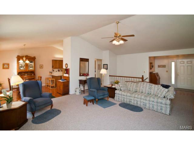 656 Emge Rd, O'fallon, MO 63366 photo 13