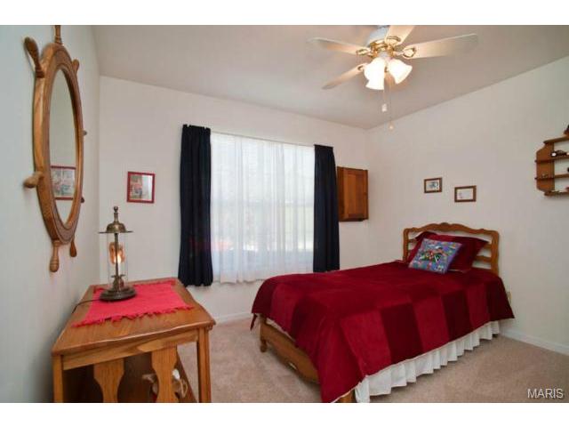 656 Emge Rd, O'fallon, MO 63366 photo 25