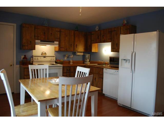 1915 Springhill Ct, O'fallon, MO 63366 photo 4