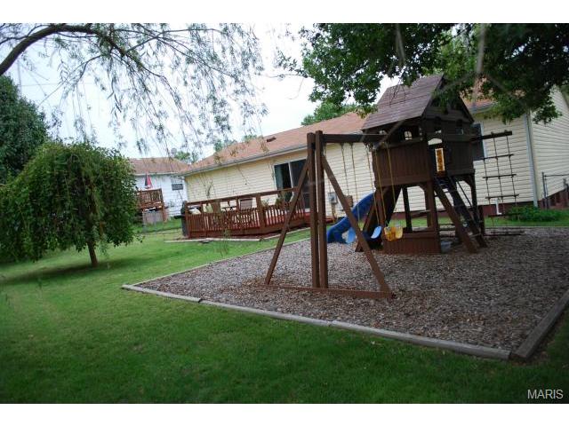 1915 Springhill Ct, O'fallon, MO 63366 photo 17