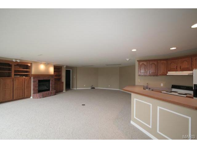 721 Hillenkamp Dr, Weldon Spring, MO 63304 photo 11