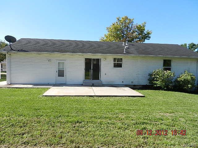 519 Durango Dr, O'fallon, MO 63368 photo 4
