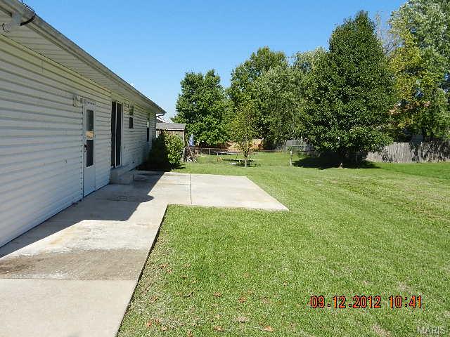 519 Durango Dr, O'fallon, MO 63368 photo 3