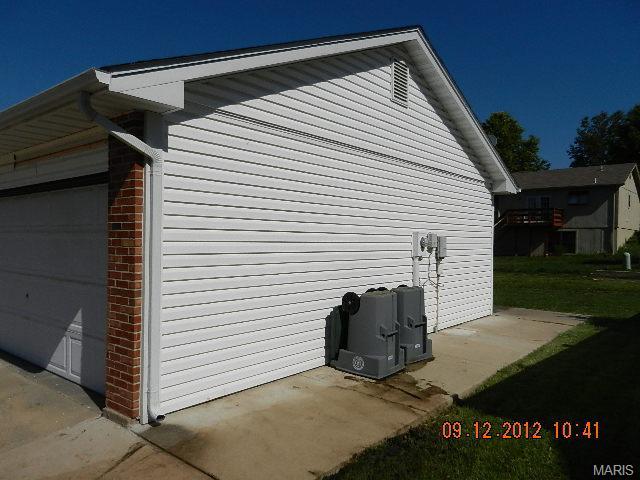 519 Durango Dr, O'fallon, MO 63368 photo 2