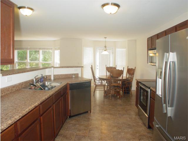 318 Burning Brook Dr, O'fallon, MO 63366 photo 25