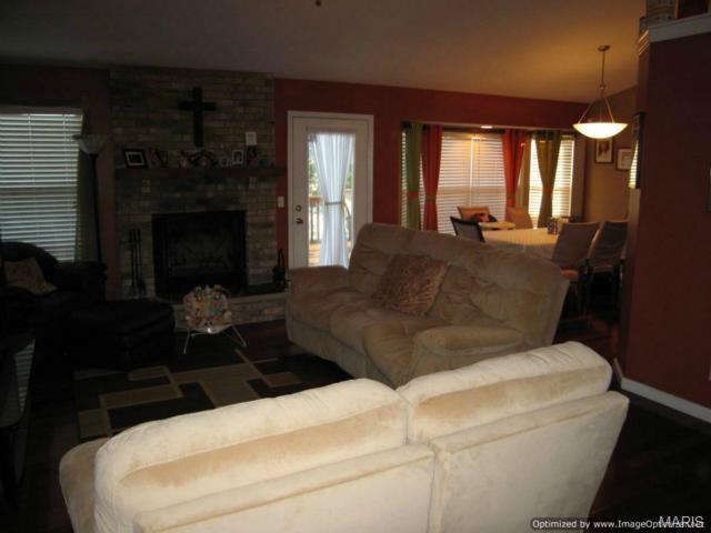 3567 Ruby Ln, Saint Charles, MO 63303 photo 6