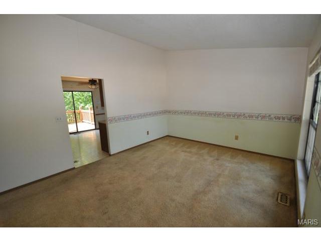 2505 Amarillo Dr, O'fallon, MO 63368 photo 3