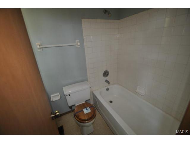 2505 Amarillo Dr, O'fallon, MO 63368 photo 5