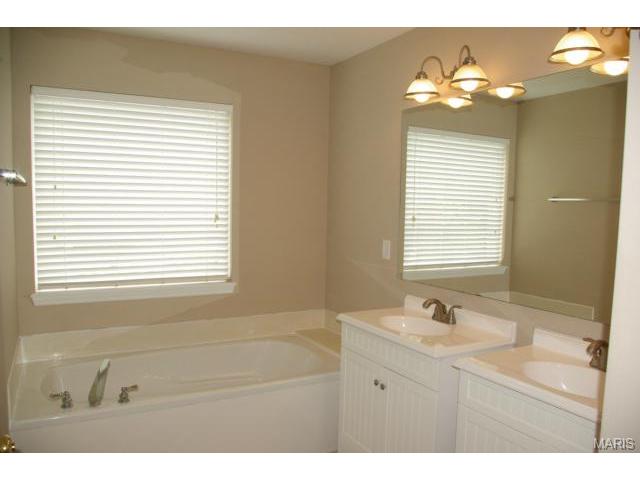 1 Baldridge Ct, O'fallon, MO 63368 photo 10
