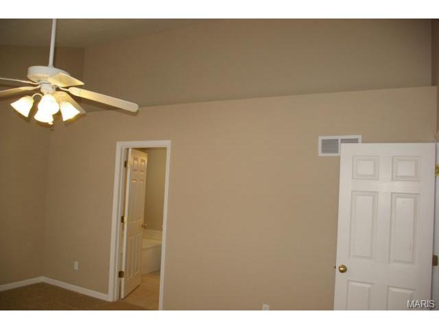 1 Baldridge Ct, O'fallon, MO 63368 photo 9