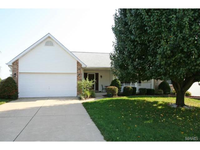 1202 Bellow Falls Dr, O'fallon, MO 63368 photo 1